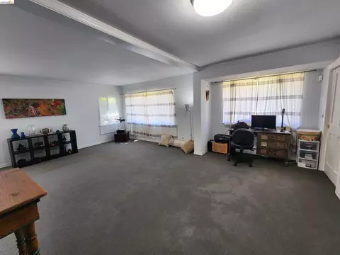 Living - 21 Monte Vista Ave, Vallejo, CA 94590 photo 2 of 4