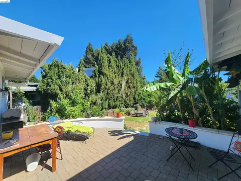 Exterior - 21 Monte Vista Ave, Vallejo, CA 94590 photo 4 of 13