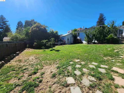 Exterior - 21 Monte Vista Ave, Vallejo, CA 94590 photo 3 of 13