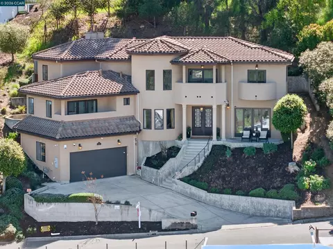 137 Rudgear Dr, Walnut Creek, CA 94596