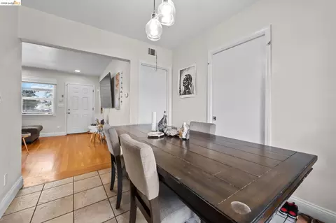 Dining - 104 Foster St, Vallejo, CA 94591 photo 2 of 2