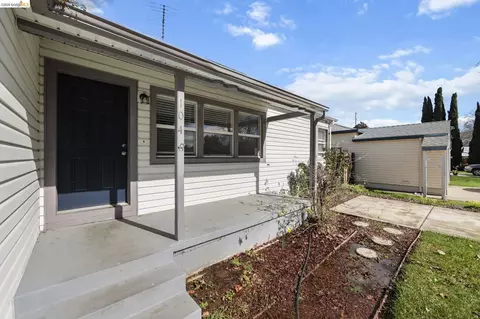 Exterior - 104 Foster St, Vallejo, CA 94591 photo 5 of 11