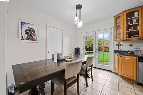 Dining - 104 Foster St, Vallejo, CA 94591 photo 1 of 2