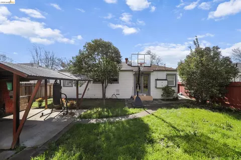 Exterior - 104 Foster St, Vallejo, CA 94591 photo 7 of 11