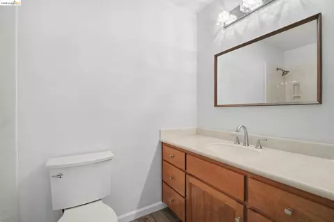 Bath - 18018 Sahara Rd, Hayward, CA 94541 photo 2 of 3