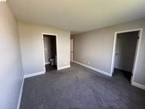 Bedroom - 297 Lighthouse Dr, Vallejo, CA 94590 photo 9 of 9