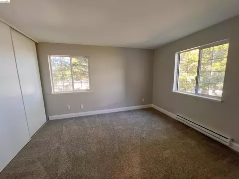 Bedroom - 297 Lighthouse Dr, Vallejo, CA 94590 photo 7 of 9
