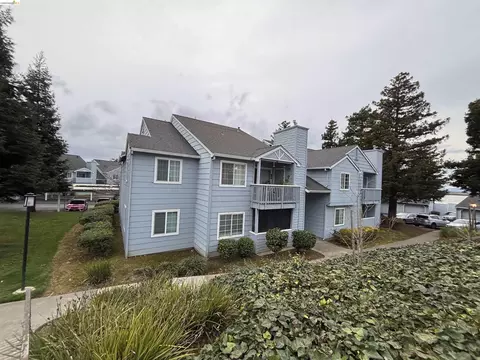 297 Lighthouse Dr, Vallejo, CA 94590