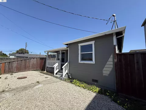 860 7th St, Richmond, CA 94801