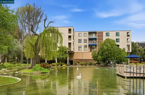410 N Civic Dr #303, Walnut Creek, CA 94596