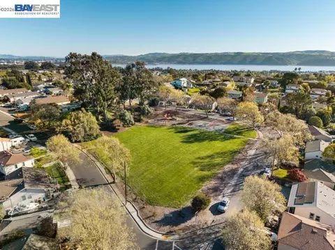347 E T St, Benicia, CA 94510 photo 28