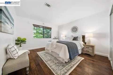 347 E T St, Benicia, CA 94510 photo 17