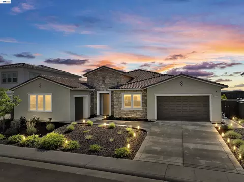 4072 Whitney Vista Ln, Rocklin, CA 95677