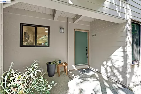 640 Via Casitas, Greenbrae, CA 94904
