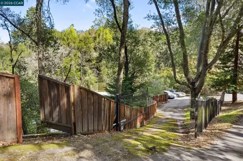 49 Tiger Tail Ct, Orinda, CA 94563