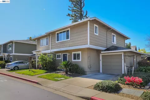 7584 Silvertree Ln, Dublin, CA 94568