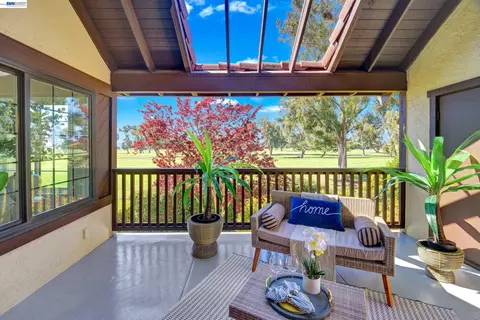 14359 Outrigger Dr, San Leandro, CA 94577