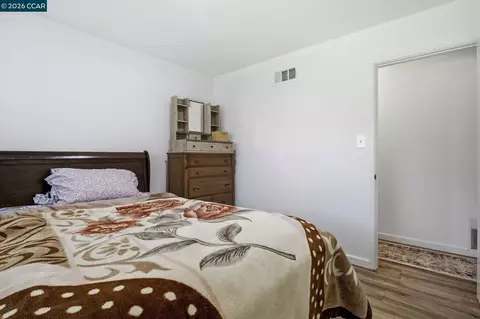 Bedroom - 26147 Danforth Ln, Hayward, CA 94545 photo 6 of 12