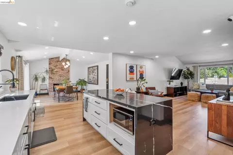 3093 Diablo View Rd, Pleasant Hill, CA 94523