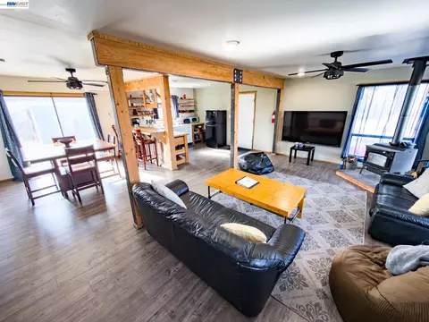 Living - 609 E 7th St, Alturas, CA 96101 photo 2 of 2