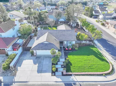 641 Woodbury Pl, Oakley, CA 94561