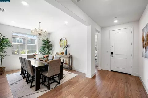 Entry Way - 6274 Carousel Ave, Tracy, CA 95377 photo 2 of 6
