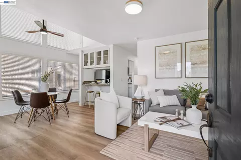 27796 Vasona Ct #2, Hayward, CA 94544