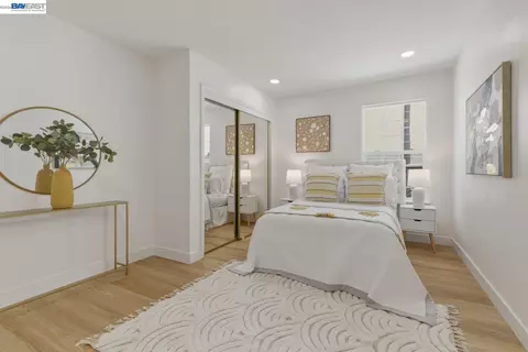 Bedroom - 1726 Eagle Ave, Alameda, CA 94501 photo 5 of 8