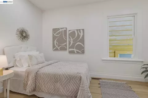 Bedroom - 1726 Eagle Ave, Alameda, CA 94501 photo 3 of 8