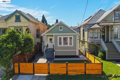 Exterior - 1726 Eagle Ave, Alameda, CA 94501 photo 4 of 6