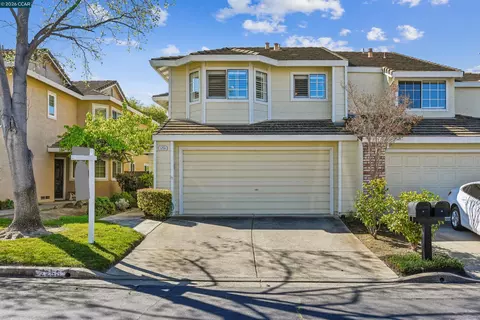 5256 Pebble Glen Dr, Concord, CA 94521 photo 1