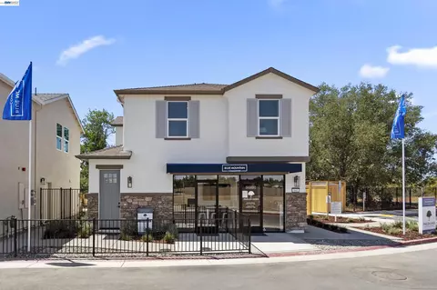 854 Pecan Tree Ln, Galt, CA 95632
