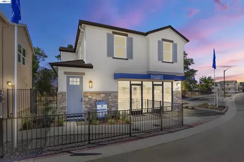 Exterior - 854 Pecan Tree Ln, Galt, CA 95632 photo 3 of 3