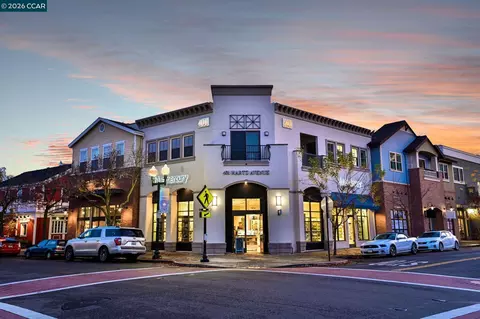 111 W Prospect Ave #205, Danville, CA 94526
