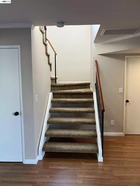 Entry Way - 181 Yachtsman Dr, Vallejo, CA 94591 photo 3 of 7