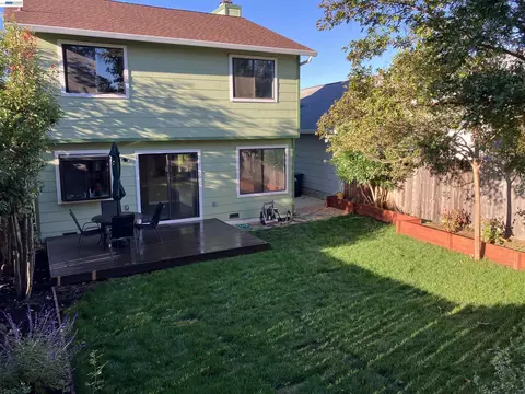 Exterior - 181 Yachtsman Dr, Vallejo, CA 94591 photo 4 of 15