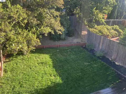 Exterior - 181 Yachtsman Dr, Vallejo, CA 94591 photo 12 of 15