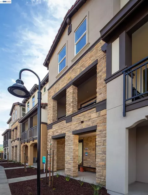 913 More Ln #1304, Morgan Hill, CA 95037