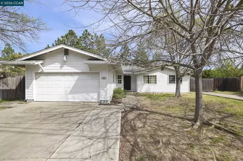 3922 Bayview Cir, Concord, CA 94520 photo 1