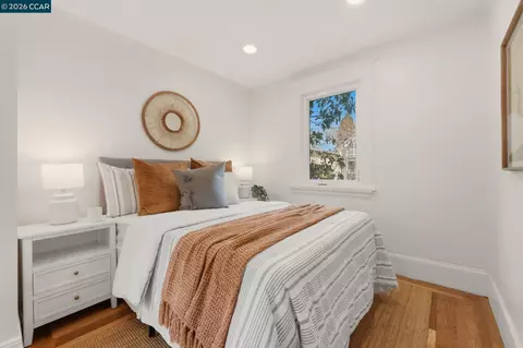 Bedroom - 3214 California St, Berkeley, CA 94703 photo 4 of 10