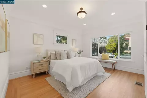Bedroom - 3214 California St, Berkeley, CA 94703 photo 2 of 10