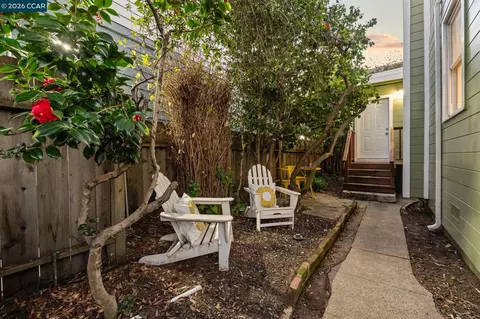 Exterior - 3214 California St, Berkeley, CA 94703 photo 3 of 7