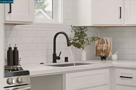 Kitchen - 3214 California St, Berkeley, CA 94703 photo 8 of 11