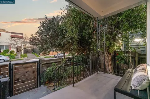 Exterior - 3214 California St, Berkeley, CA 94703 photo 6 of 7