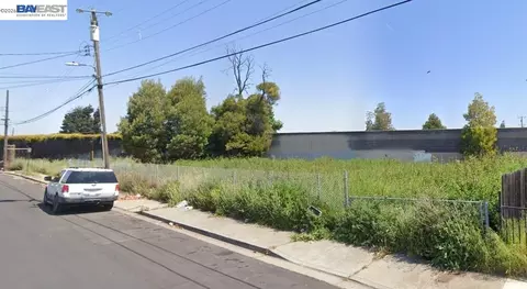 22680 Happyland Ave, Hayward, CA 94541