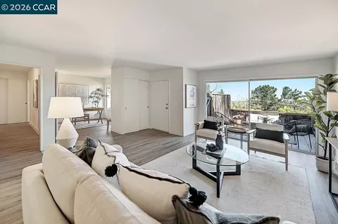 2101 Ptarmigan Dr #2, Walnut Creek, CA 94595