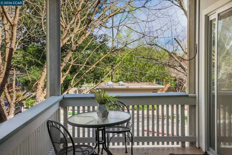 1160 Rockledge Ln #2, Walnut Creek, CA 94595