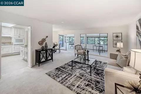 1150 Canyonwood Ct #1, Walnut Creek, CA 94595