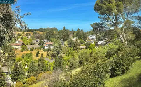 View/Area - 523 Thistle Cir, Martinez, CA 94553 photo 1 of 2