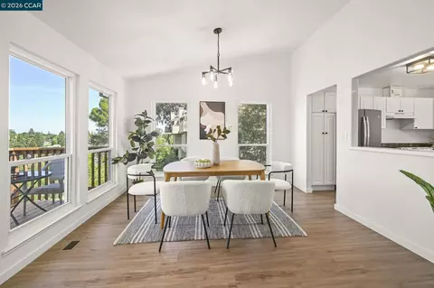 Dining - 523 Thistle Cir, Martinez, CA 94553 photo 3 of 5